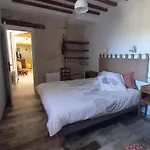 Feriehus Renove Avec Piscine Chauffee Et Jardin Clos, A Proximite Des Plages Et De La Campagne Bio. - Fr-1-426-531