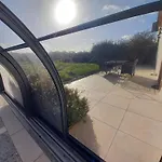 Renove Avec Piscine Chauffee Et Jardin Clos, A Proximite Des Plages Et De La Campagne Bio. - Fr-1-426-531