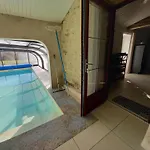 Renove Avec Piscine Chauffee Et Jardin Clos, A Proximite Des Plages Et De La Campagne Bio. - Fr-1-426-531 Feriehus *