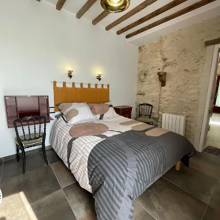 Renove Avec Piscine Chauffee Et Jardin Clos, A Proximite Des Plages Et De La Campagne Bio. - Fr-1-426-531 Holiday home Challans