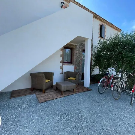 Holiday home Renove Avec Piscine Chauffee Et Jardin Clos, A Proximite Des Plages Et De La Campagne Bio. - Fr-1-426-531