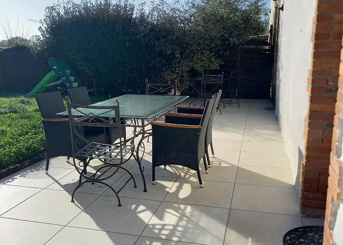 Renove Avec Piscine Chauffee Et Jardin Clos, A Proximite Des Plages Et De La Campagne Bio. - Fr-1-426-531 * Challans